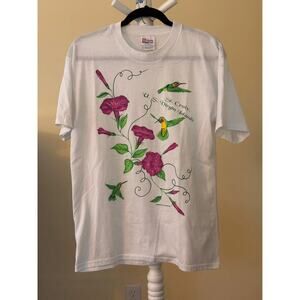 Vintage, Hanes, Hummingbird White/Multi Short Sleeve T-Shirt M